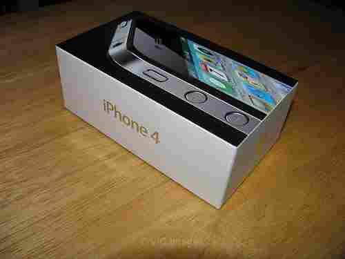 Apple iPhone 4G 32GB Unlocked