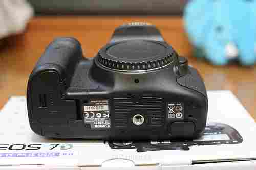 Canon EOS 7D & 15-85 IS Lens Kit