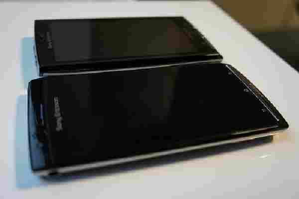 for sale: Sony Ericsson XPERIA Arc X12/ LT15i 3G GPS HSDPA Unlocked Phone