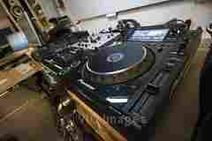 2 x Pioneer CDJ-2000 + Pioneer DJM-2000