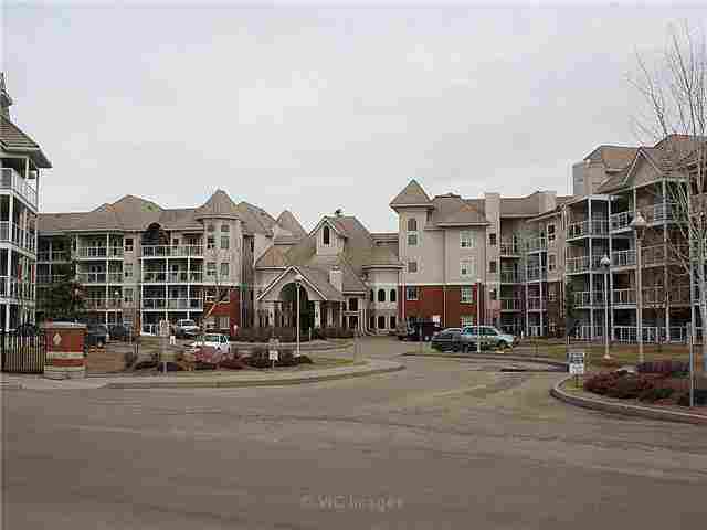 Large executive condo in beautiful Riverdale area of Edmonton