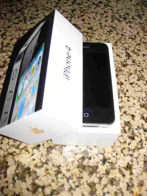 Apple I-Phone 4G 32GB,Apple iPad 2 64GB (Wi-Fi),Samsung Galaxy I9100.