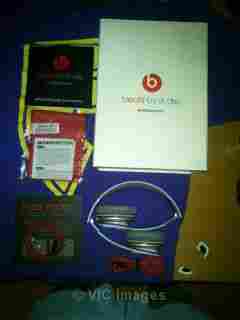 brand new dr. dre solo HD beats brand new in box with warranty/all accesories