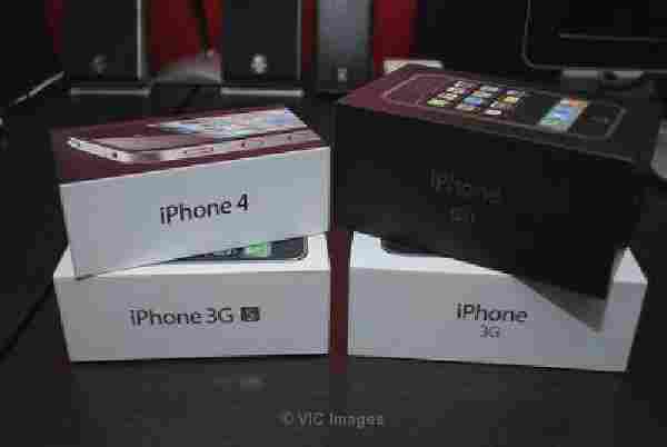 Apple iPhone 4 32GB White Unlocked