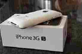 for sale brand new apple i phone 32gb  buy 2 get 1 free