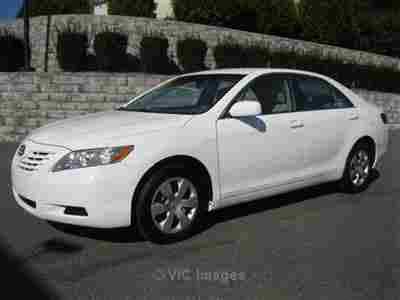 Toyota Camry 4dr Sdn I4 Auto LE Sedan