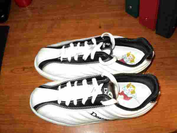 Ladies Dexter's Bowling Shoe's Brand Spanking New Ladies!!