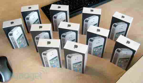 Factory Unlocked Apple I-Phone 4S 32GB