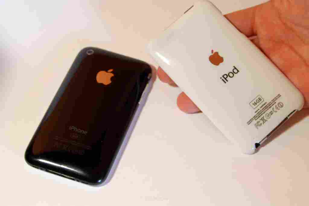 Xmas Promo APPLE IPHONE 4G 32GB Apple Tablet iPad NOKIA N9 BlackBerry Tourch 9800