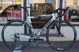 Brand NEW 2011 Specialized Epic S-Works Bike,2010 Cervelo R3 Dura-Ace 2008 Bike