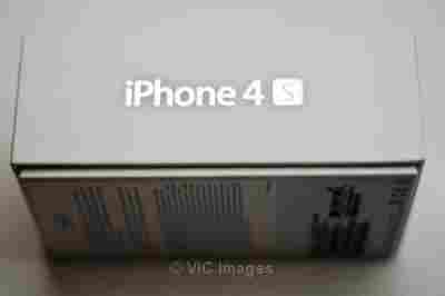 BRAND NEW: APPLE IPHONE 4S AVAILABLE FOR SELL