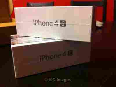Sales: Apple iPhone 4S,Nokia N9,BlackBerry 9900