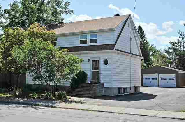 Bright 1 Bedroom Walking Distance to Civic and Royal Ottawa