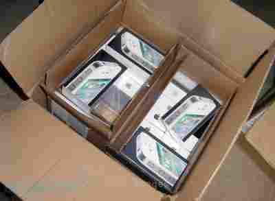 For sale:Apple Iphone 4s 32GB/64GB (We sell on COD)