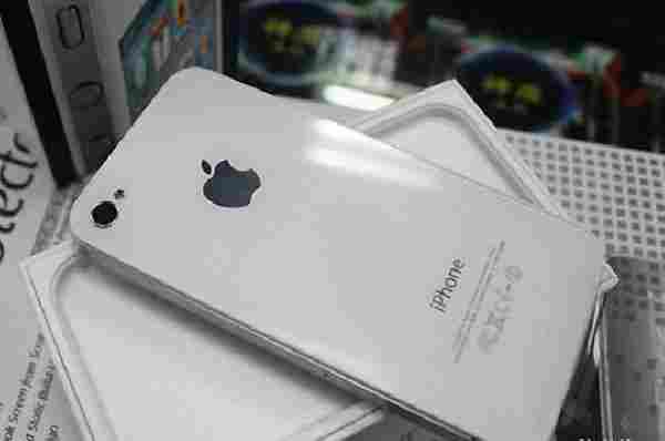 Brand new unlocked apple iphone 4s 32