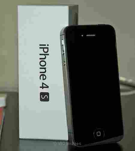 Selling New Apple iPhone 4S 32GB Neverlock