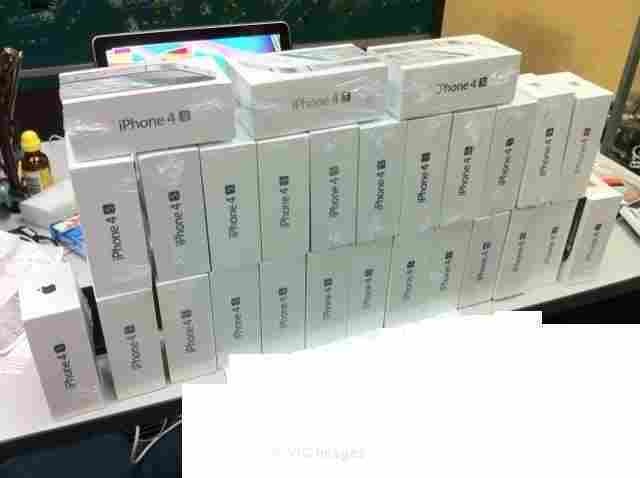 Brand new and used apple iphone 4S 64GB for sale (Unlocked)