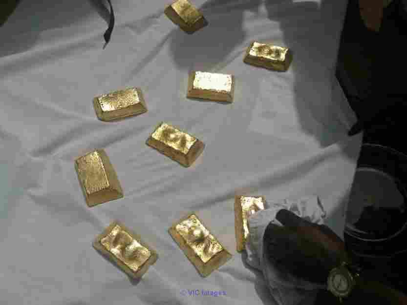 Au Gold Dore Bars for Sale 100% CIF Buyer's Refinery