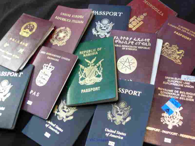 refugee resettlement documents ,work permits and visas , resident perm