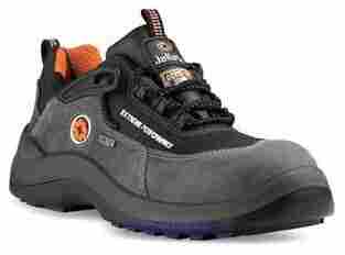 Best Waterproof Safety Shoes in Ireland
