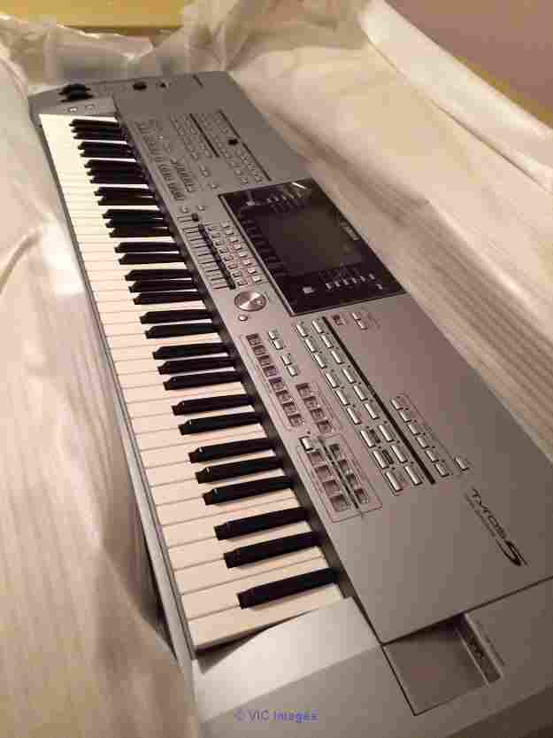 FOR SALE: Yamaha Tyros 5,4,3-Korg PA3X-Korg PA800