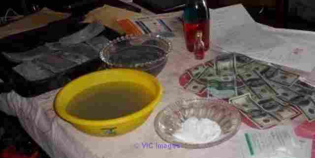SSD CHEMICAL SOLUTION FOR CLEANING BLACK MONEY AND ACTIVATION POWDER