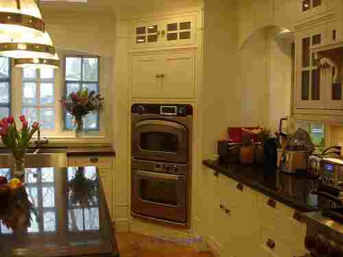 Aura Kitchens Remodeling | Baths Remodeling Services in Mississauga