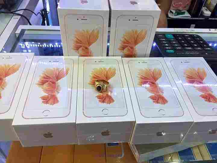 WTS: Apple iPhone 6 - 6S / Samsung Galaxy S7 - S7 Edge (Whatsapp: +254