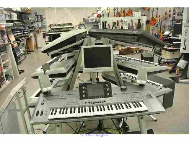 FOR SALE:  Yamaha Tyros 5 Workstation Keyboard