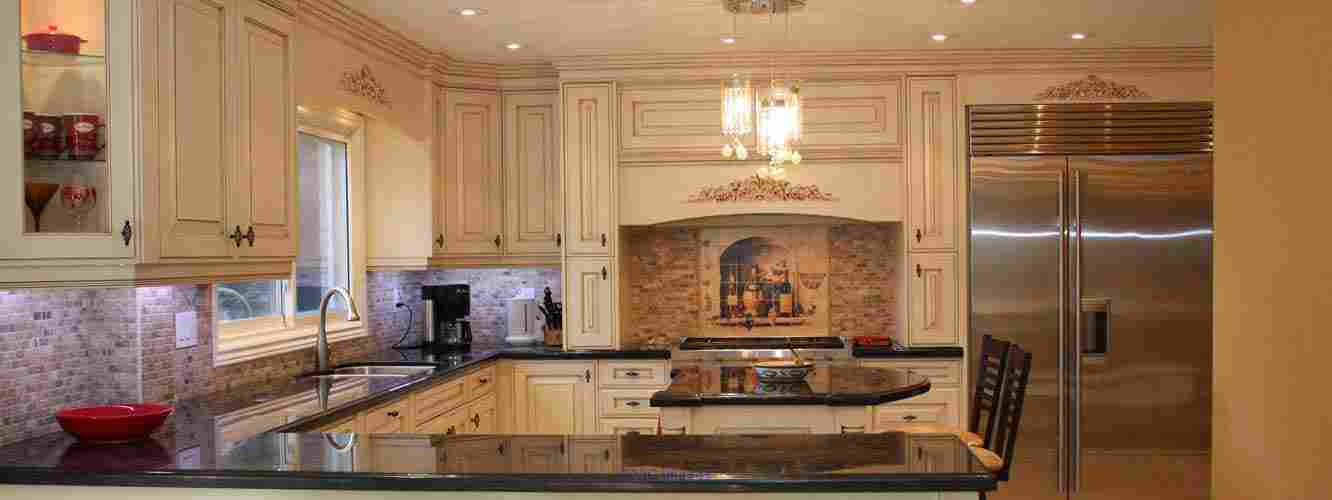 Modern Kitchen Cabinets in Toronto
