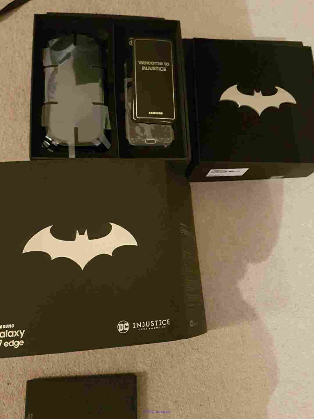 Samsung Galaxy S7 Edge Batman Injustice Edition
