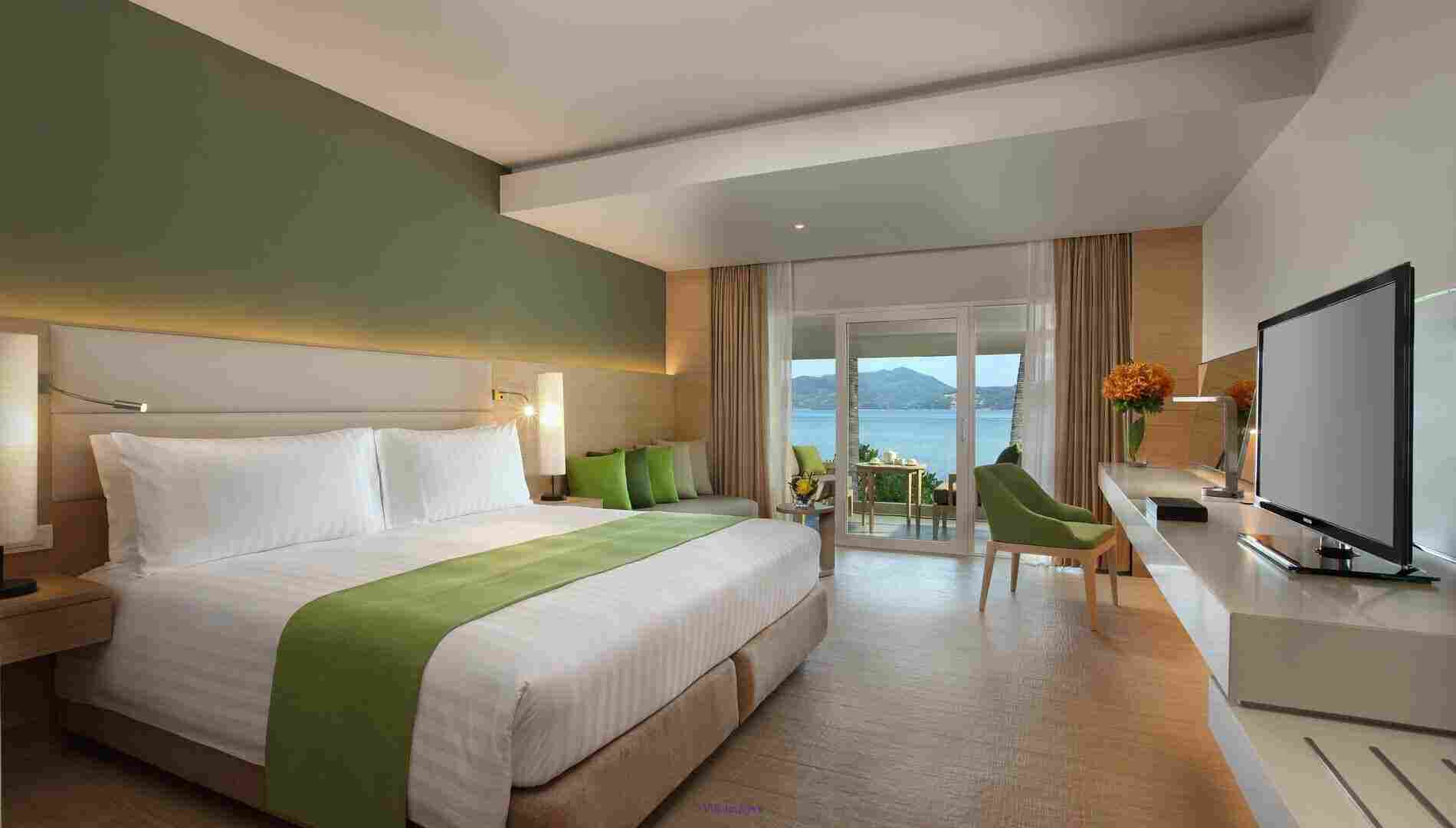 Grab Live Tender Information Services for Room