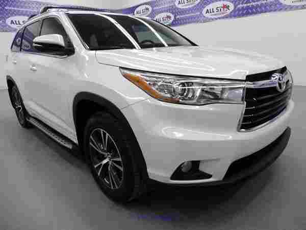 Looking to sell my 2015 Toyota Highlander Super White Suv