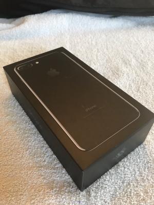 Apple iPhone 7/7 Plus 4G Phone (Available In All Colors)