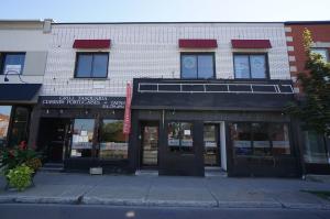 Immeuble Commercial À Vendre, dans Rosemont Petite-Patrie. Au 2488 Bél