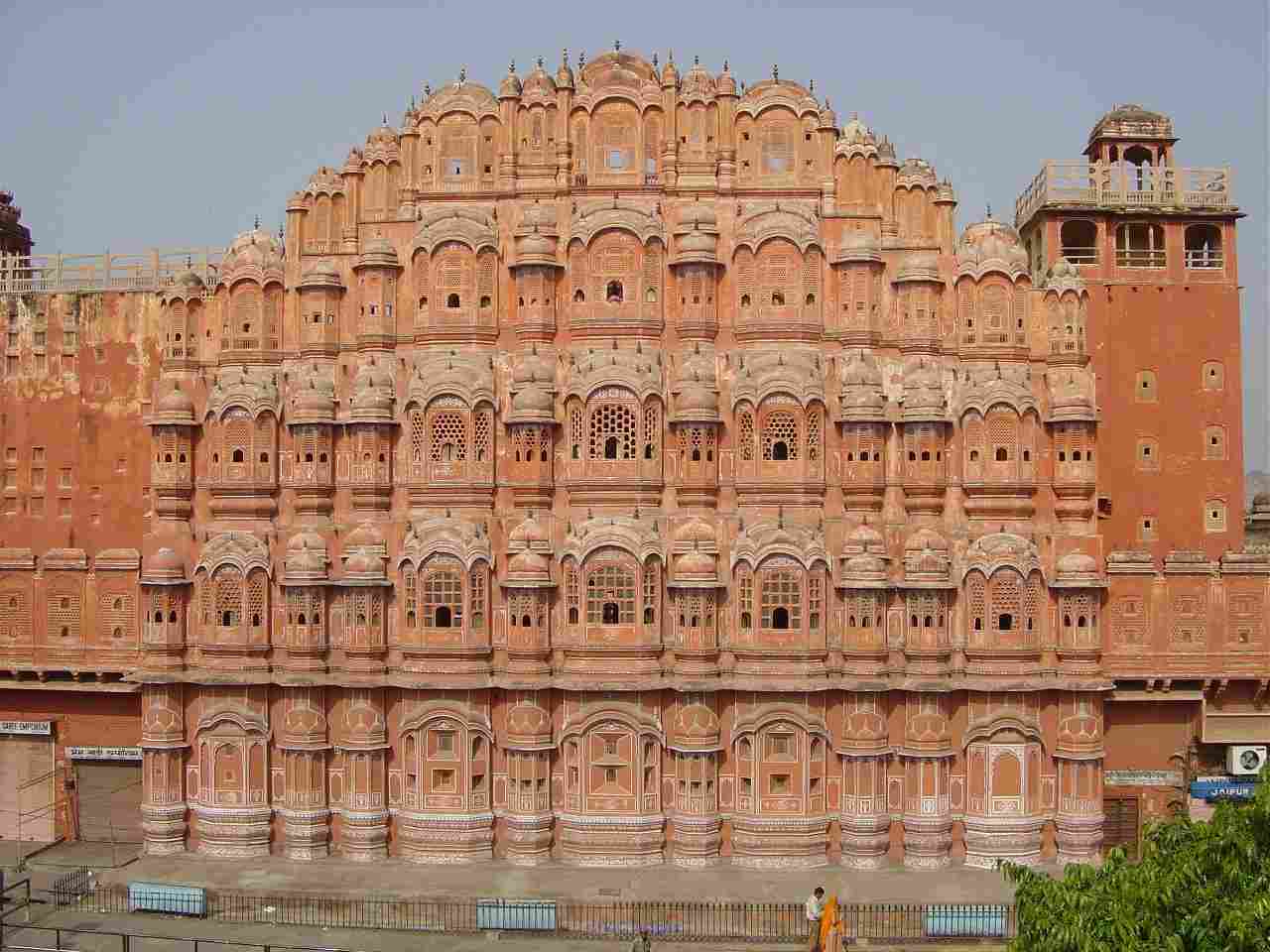 Best Deals on Rajasthan Tour Packages by Incredible India tour