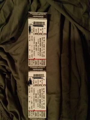 Cheap Luke Bryan tickets must sell ASAP!