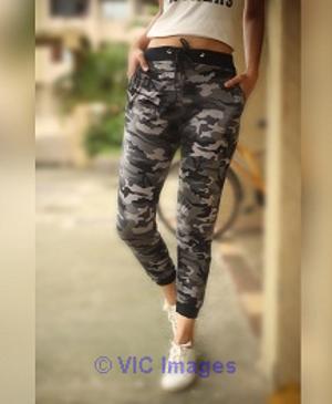Army Ribbed Pants is a light weight track pant online available
