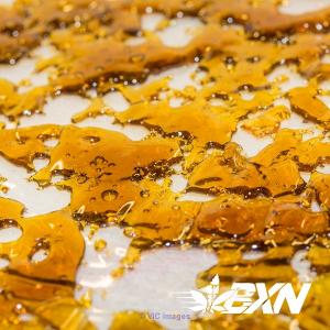 Quantum Extracts Shatter - God (Indica) - BudExpressNOW.ca