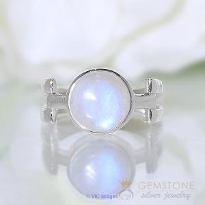 Moonstone Ring Radiant Affinity