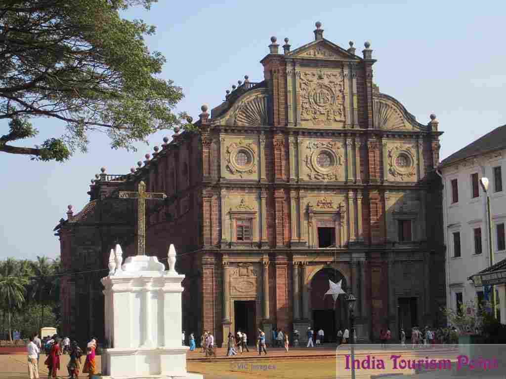 Churches to Visit in Goa