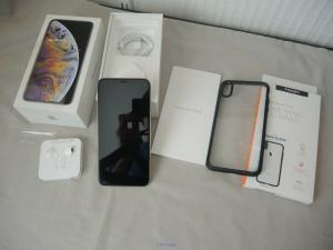Apple iPhone Xs max 512gb For Just $650usd