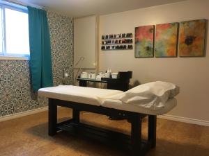Specializes in Brows, Lashes & waxing at Owen Sound