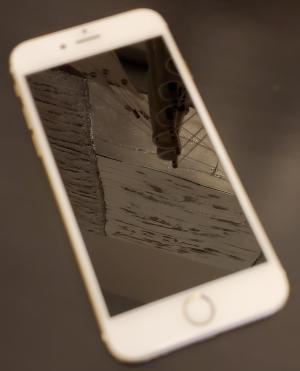 iPhone6 16GB Gold Unlocked as new