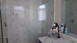 Beautiful new 3+1 bdr townhouse for rent
