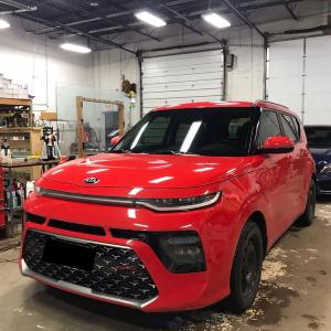 AUTO GLASS & AUTOMOTIVE WINDSHIELD REPLACEMENT