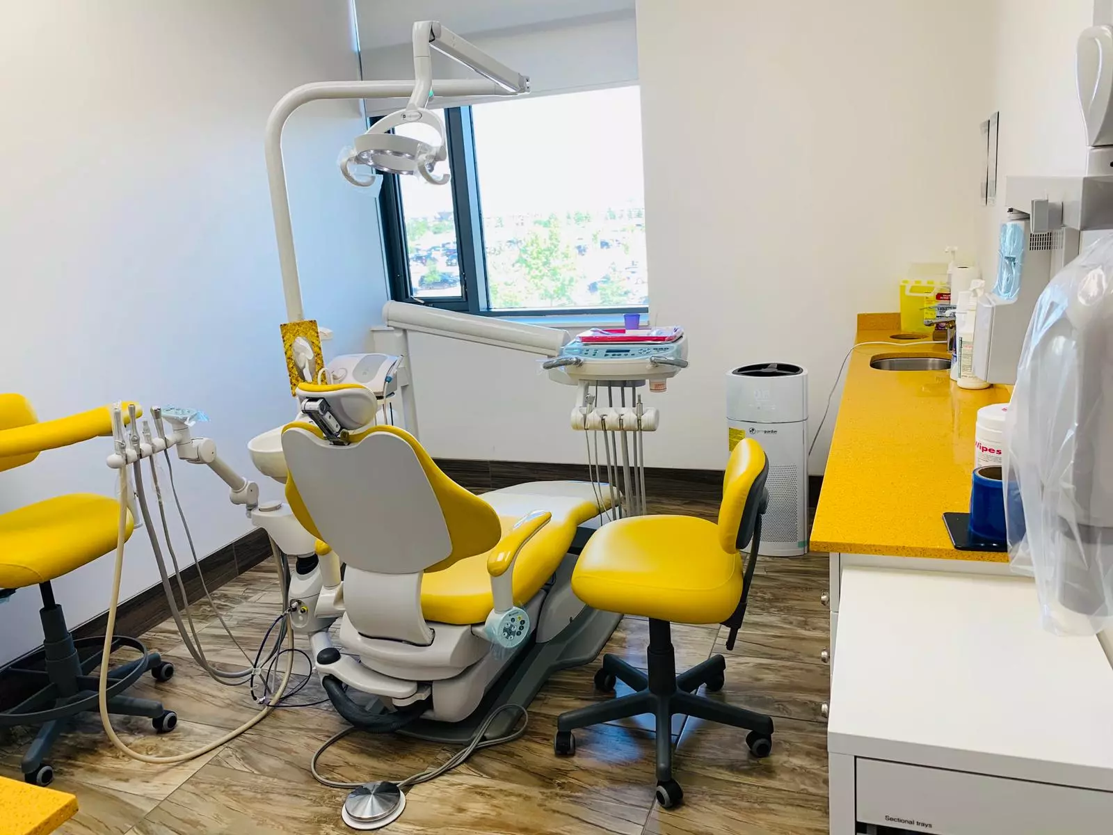 Dental clinic in Oakville