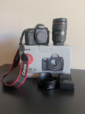 Canon EOS 5D Mark IV DSLR Camera with 24-105mm