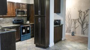 Spacious 3-bedroom condo with garage near all amenties Dorval