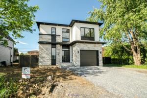 Maison neuve haute de gamme à louer OPTION D'ACHAT DISPONIBLE !!